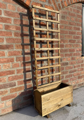 Wooden Garden Planters With Trellises