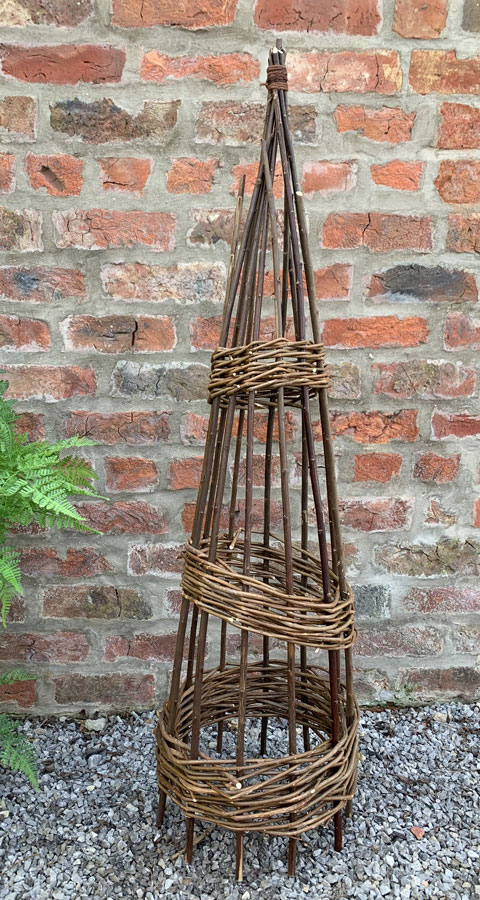 1.2m Premium Willow Obelisk