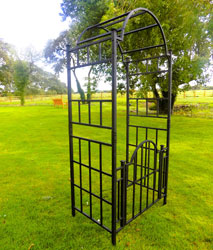 Extra Heavy Duty Garden Arch with Gate (Mackintosh)
