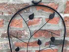 Country Bird and Leaves Trellis Black Finish