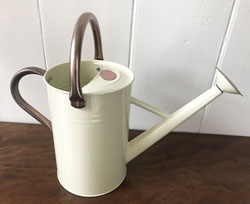 Metal Watering Can - Heritage Cream