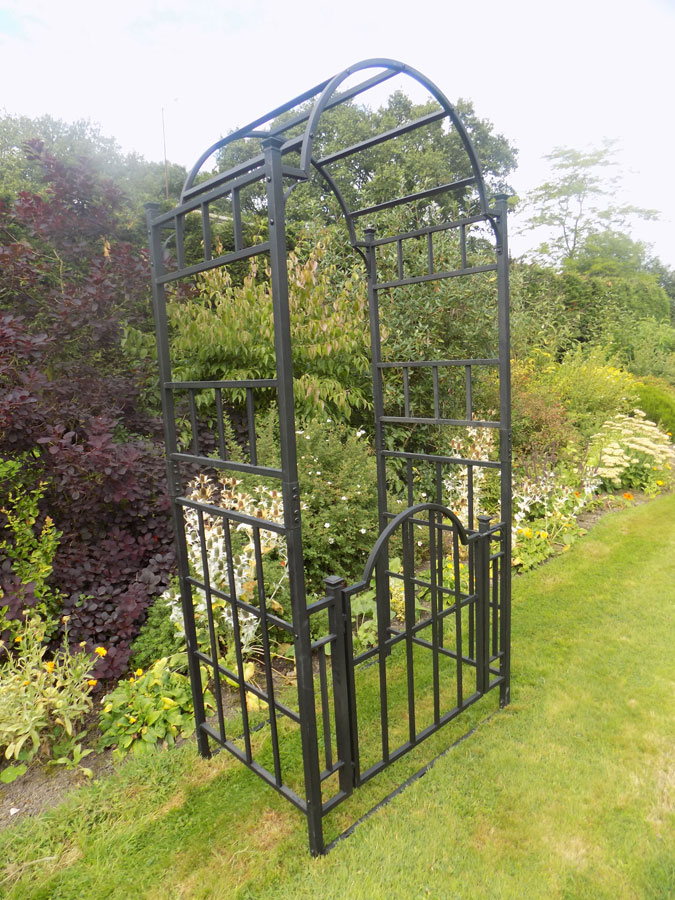 Heavy Duty Black Metal Arch and Gates