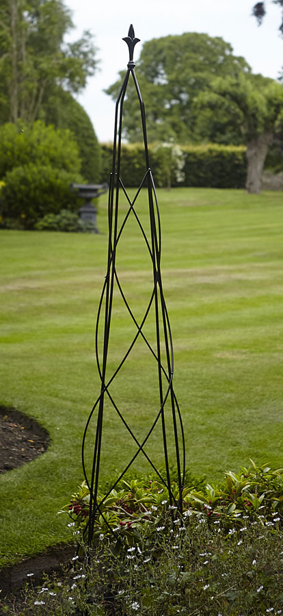 1.2m Bicton Garden Obelisk