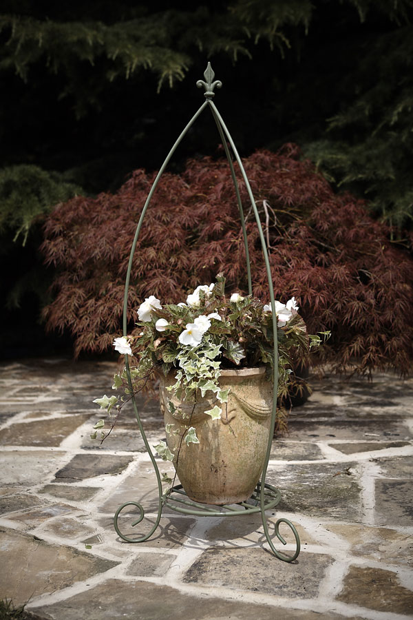 Fiore Obelisk Plant Stand