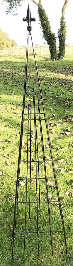 UK Garden Supplies 1.3m Modern Square Obelisk