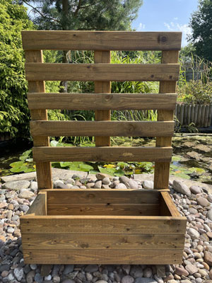 Wooden Planter with Trellis - Medium