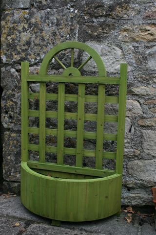 Planter With Trellis