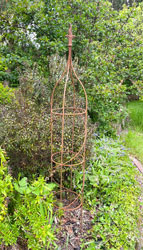 1.5m Rusted Metal Aston Garden Obelisk 