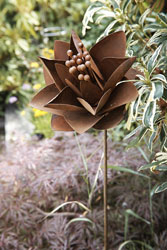 Rust Starflower Decorative Flower Stake